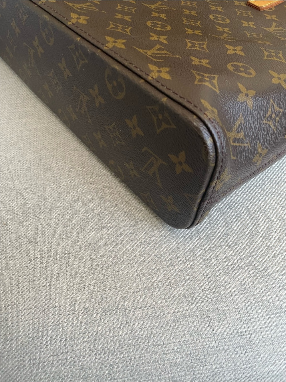 Louis Vuitton Monogram Luco Tote fit 15โ laptop - Picture 8 of 14